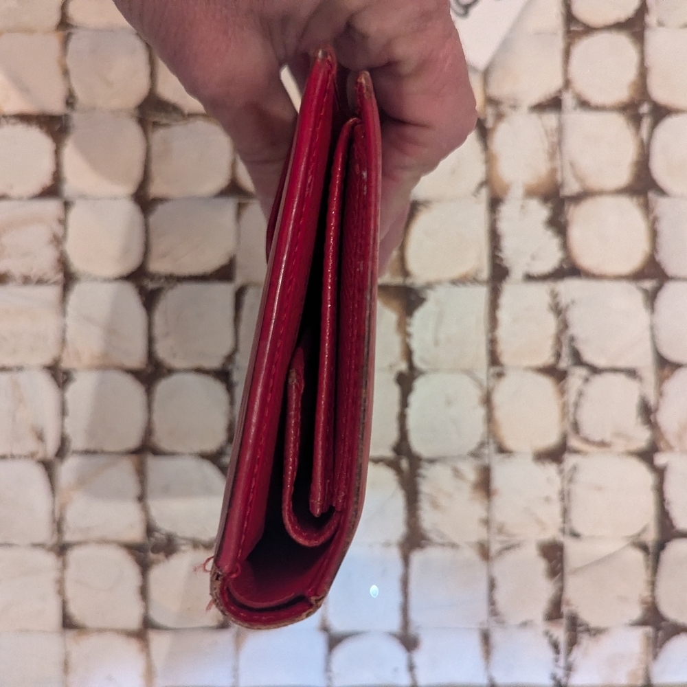 LV small Red Epi wallet - Picture 7 of 11